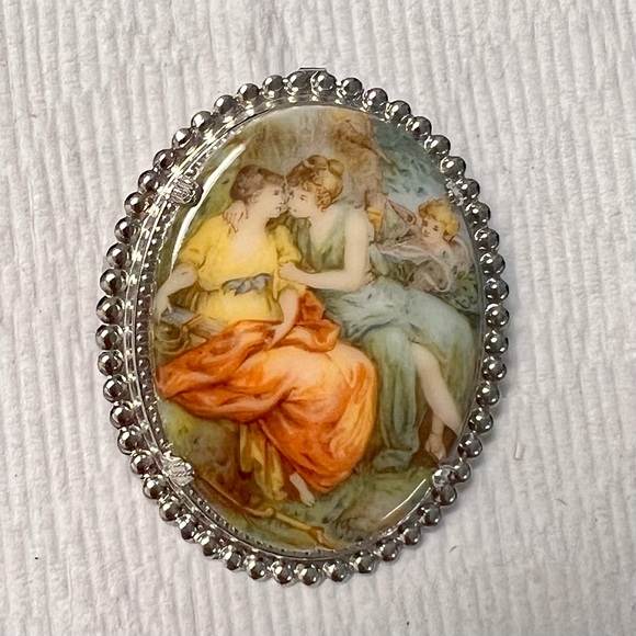 Vintage Art‎ Deco Silver Tone Hand Painted Greco Roman Porcelain Brooch Pin